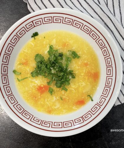 кантонский суп из курицы с кукурузой и яйцом