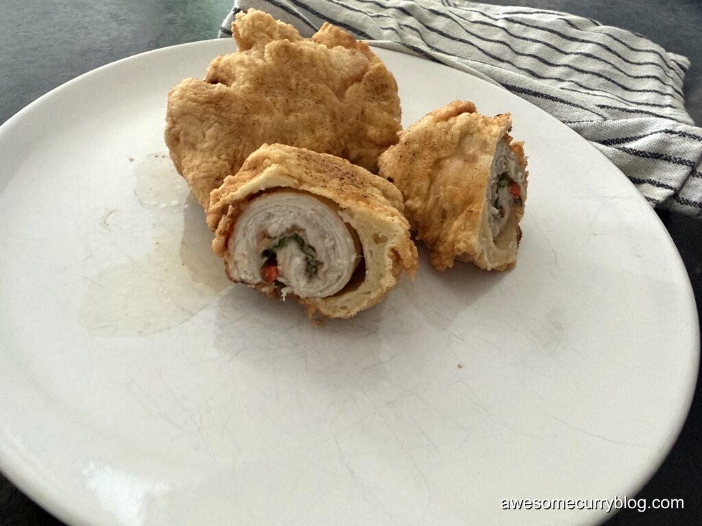 Жареные рулеты с мясом и листьями периллы